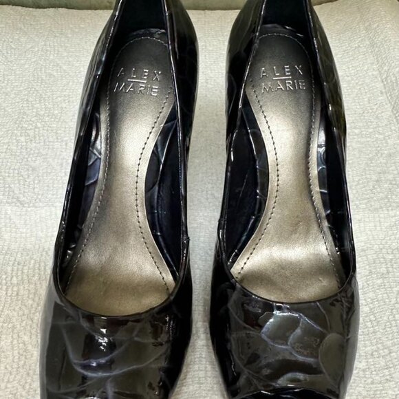 Alex Marie | Shoes | Alex Marie Heels Patent Peeptoe Black And Blue 7 M ...